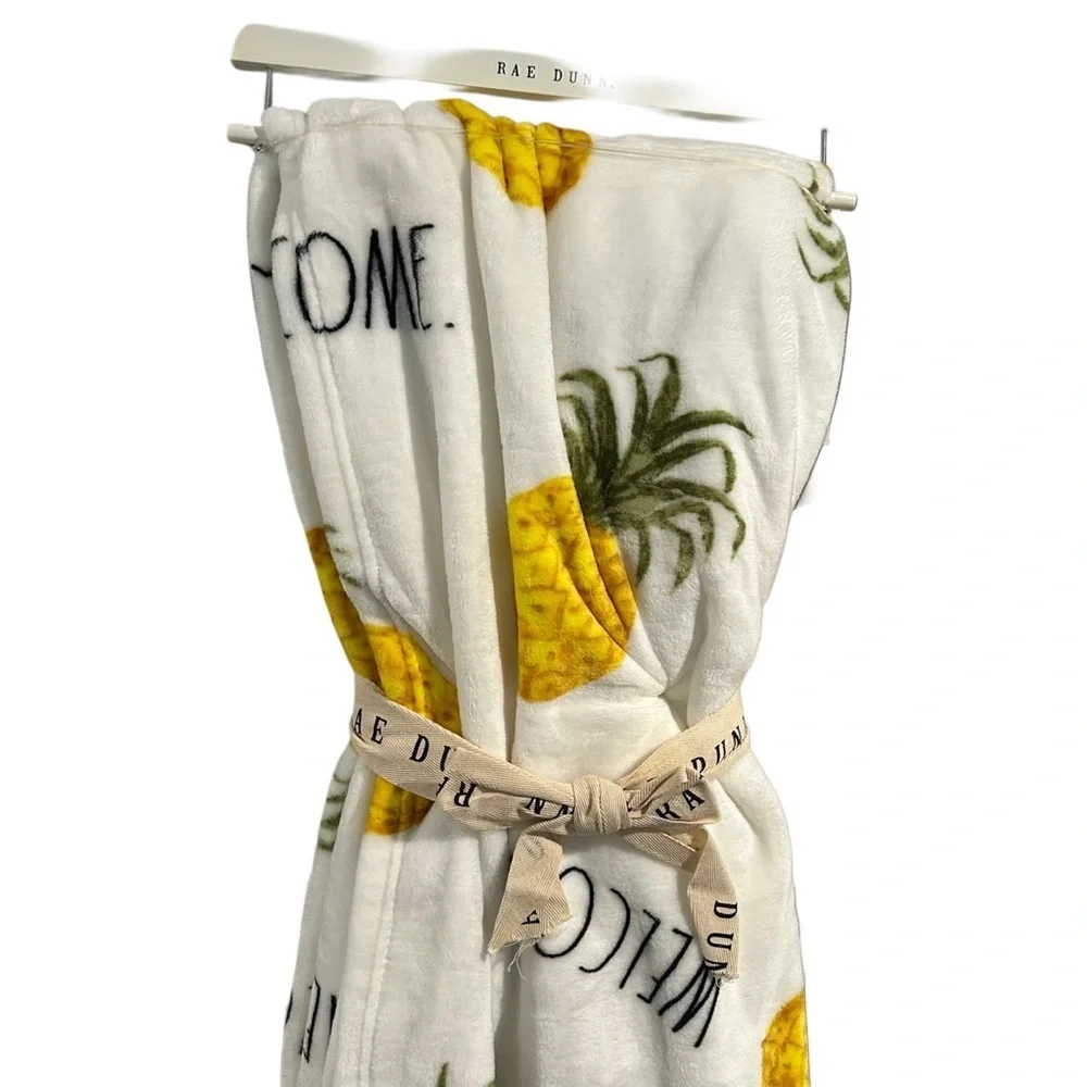 Rae Dunn Welcome Pineapple Printed Plush Throw Blanket - New with Tags